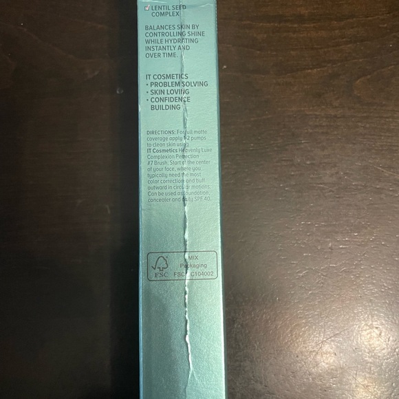 IT Cosmetics CC+ Natural Matte Color Correcting Cream in medium - Picture 4 of 7